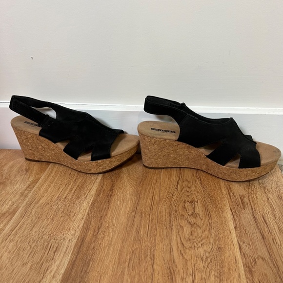 Clarks Collection Black Wedge Open Toe Heels - Picture 4 of 8